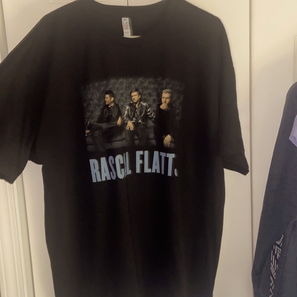 RASCAL FLATTS BAND TEE - Picture 1 of 5